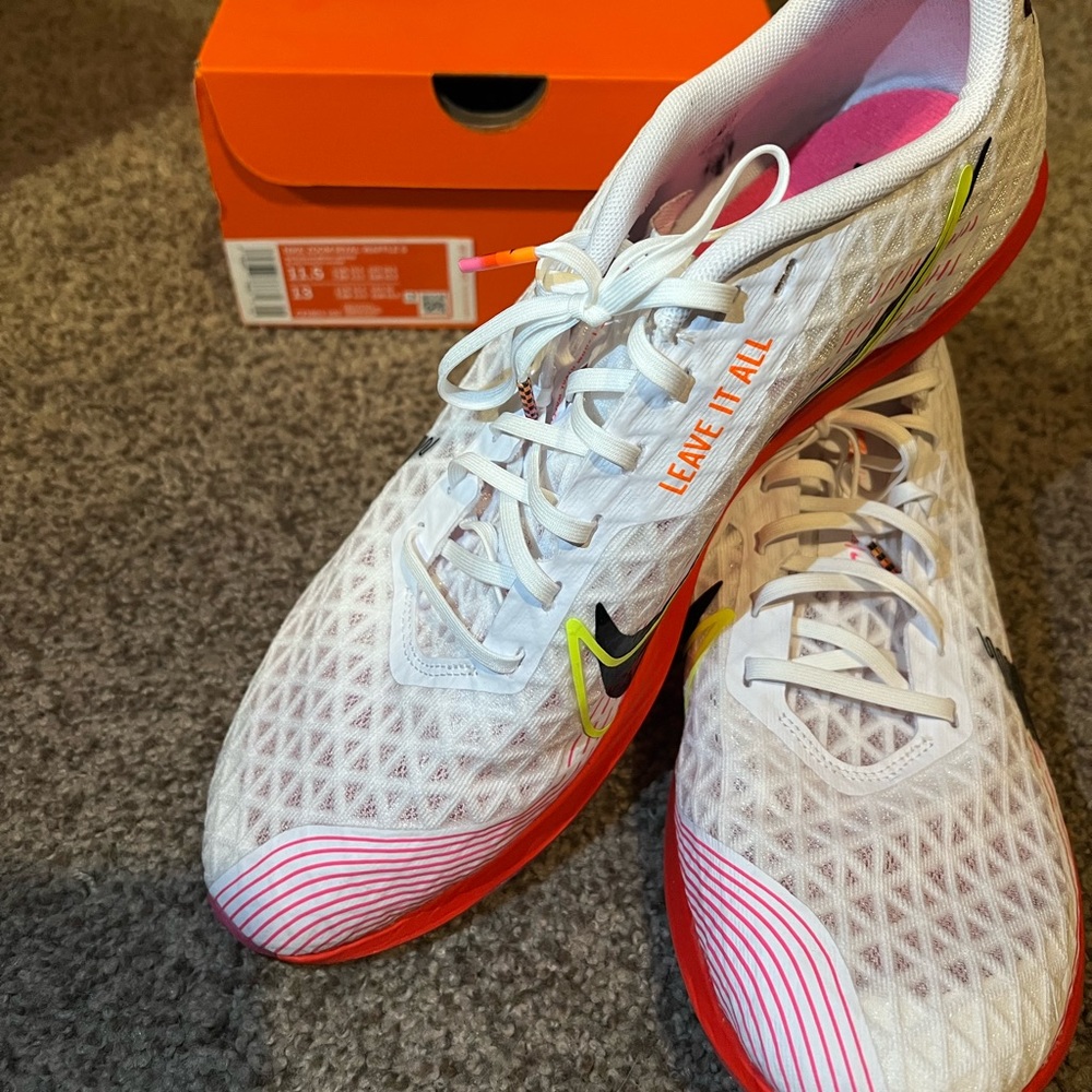 Men’s Nike running shoes size 11.5